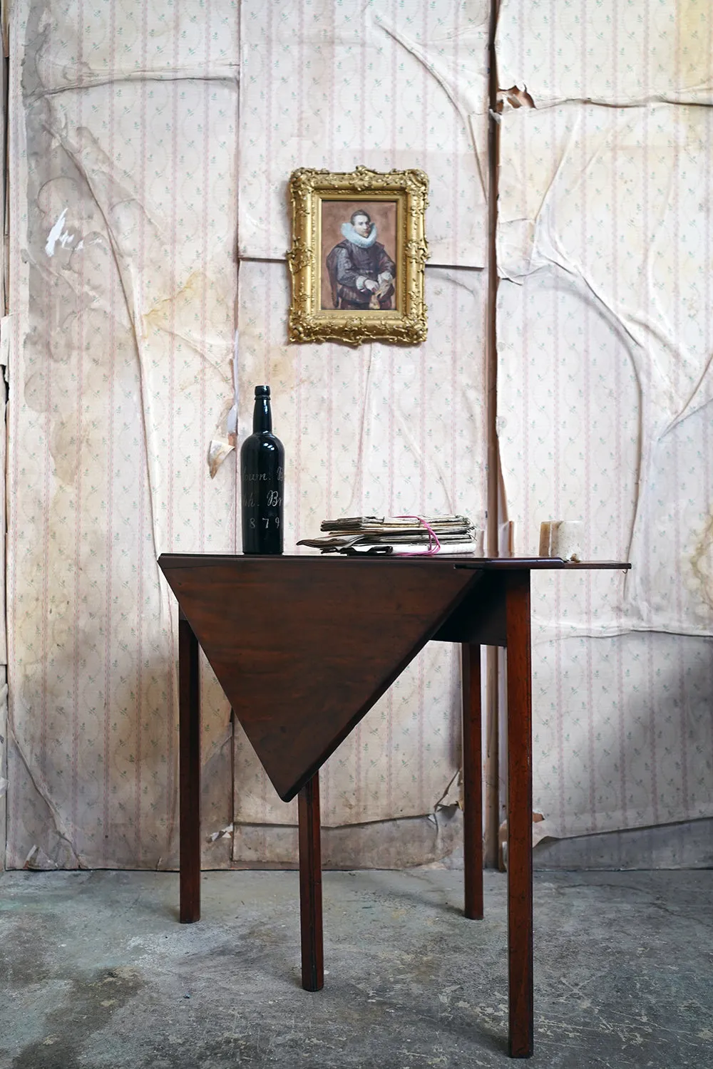 A George III Mahogany Triangular Drop-Leaf Corner Table c.1760-70