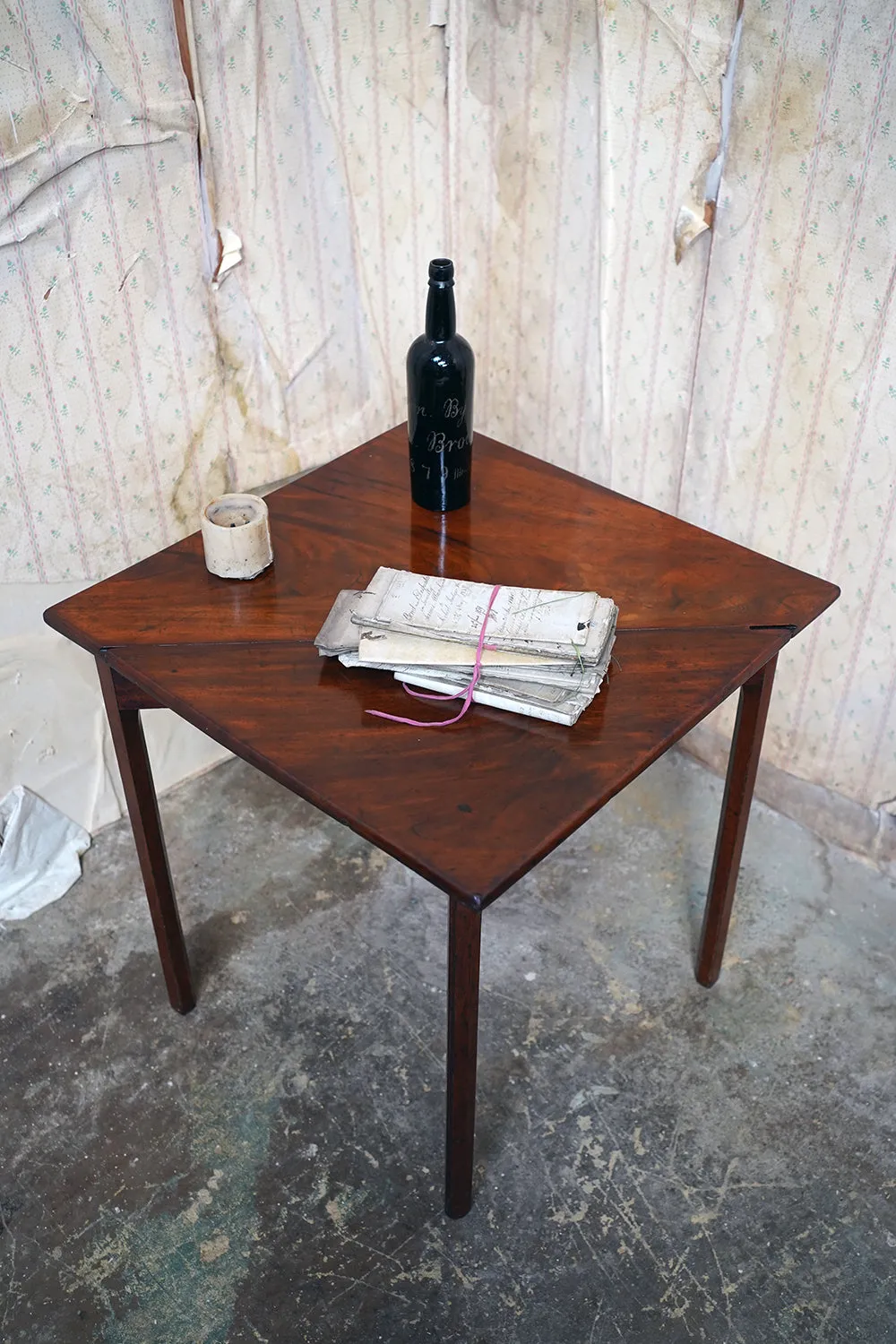 A George III Mahogany Triangular Drop-Leaf Corner Table c.1760-70