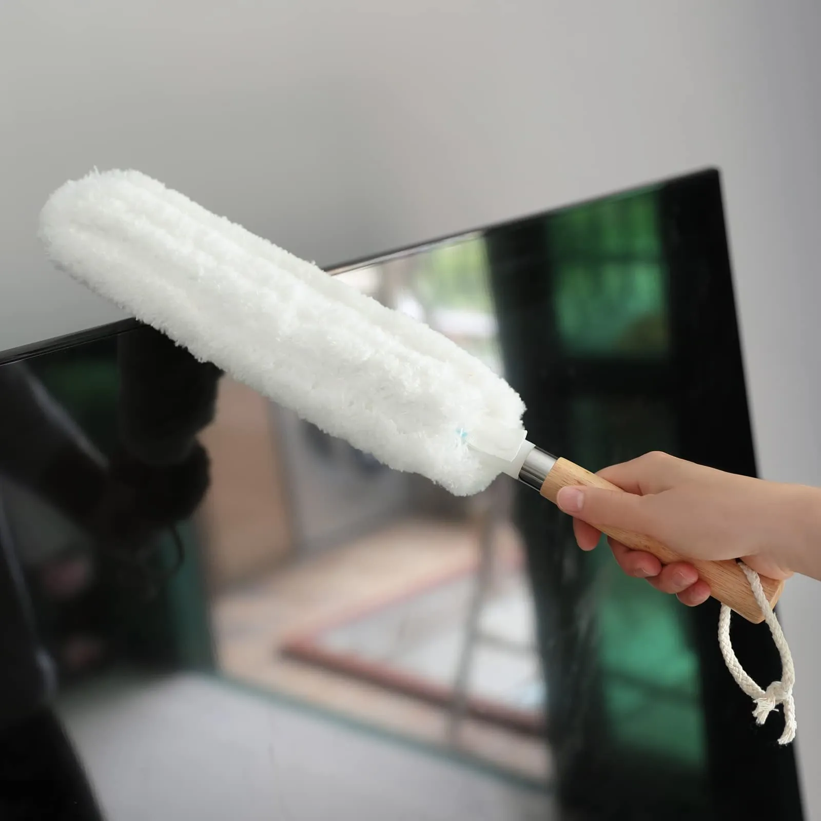 The Better Home Wooden Microfiber Duster for Home Cleaning | Feather Duster for Home & Car | Gentle Car Duster for Quick & Easy Cleaning