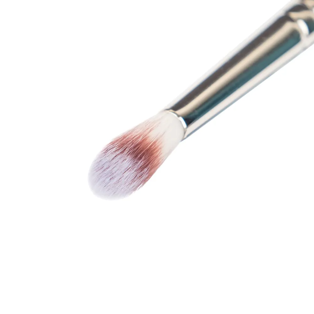 Vegan Crease and Blend Brush